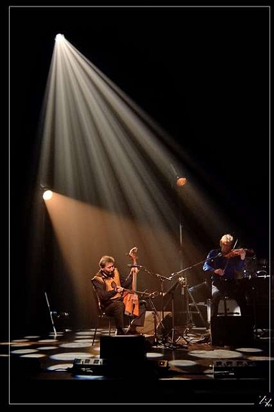 NIK_13276 Didier Lockwood - Violons Barbares - Guo Gan 09-12-2015 (Zz)  (p).jpg